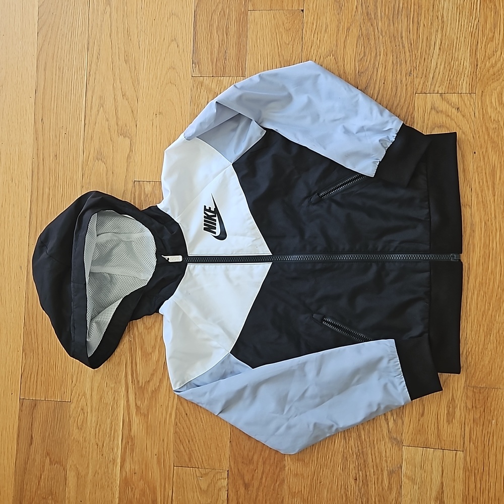 Nike raglan sleeve colorblock windbreaker kids 6